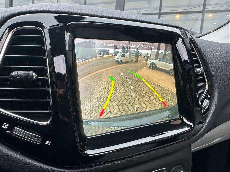 Jeep Compass LIMITED 2.0 4×4 Diesel 16V Aut. 2017/2018 CONCEPT MOTORS PASSO FUNDO / Carros no Vale Jeep Compass LIMITED 2.0 4×4 Diesel 16V Aut. 2017/2018 CONCEPT MOTORS PASSO FUNDO / Carros no Vale