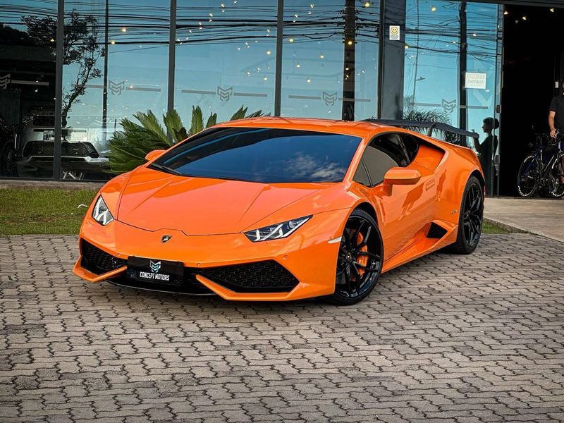 Lamborghini Huracan Coupe LP 610-4 2017/2017 CONCEPT MOTORS PASSO FUNDO / Carros no Vale Lamborghini Huracan Coupe LP 610-4 2017/2017 CONCEPT MOTORS PASSO FUNDO / Carros no Vale