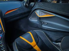 Mclaren 720S Coupe 4.0 Bi-Turbo V8 2p 2018/2019 CONCEPT MOTORS PASSO FUNDO / Carros no Vale