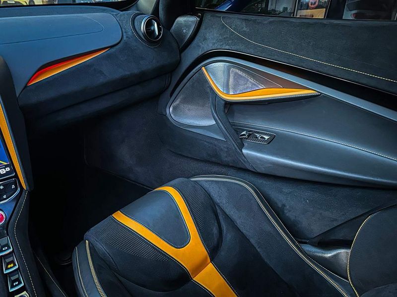 Mclaren 720S Coupe 4.0 Bi-Turbo V8 2p 2018/2019 CONCEPT MOTORS PASSO FUNDO / Carros no Vale