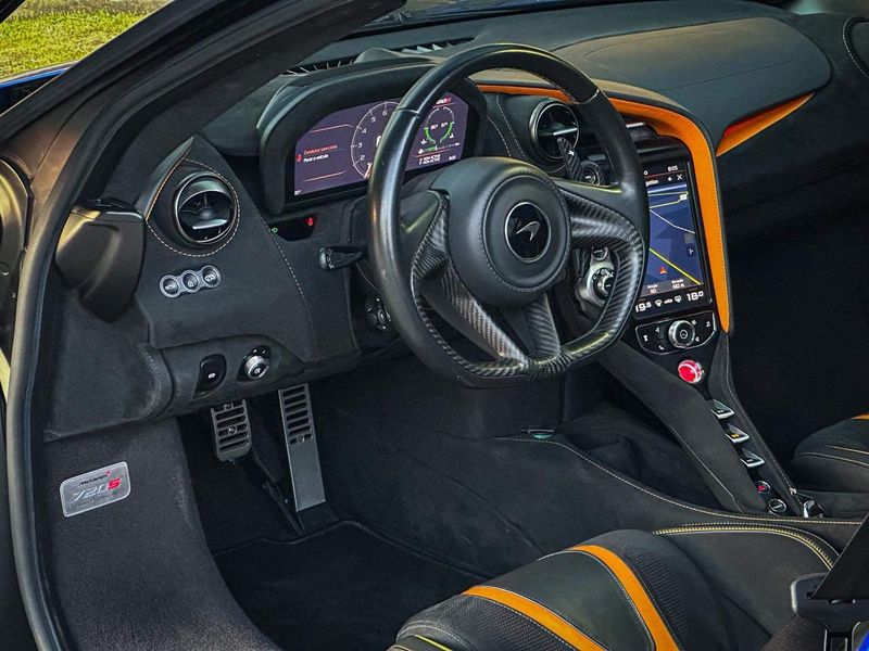 Mclaren 720S Coupe 4.0 Bi-Turbo V8 2p 2018/2019 CONCEPT MOTORS PASSO FUNDO / Carros no Vale
