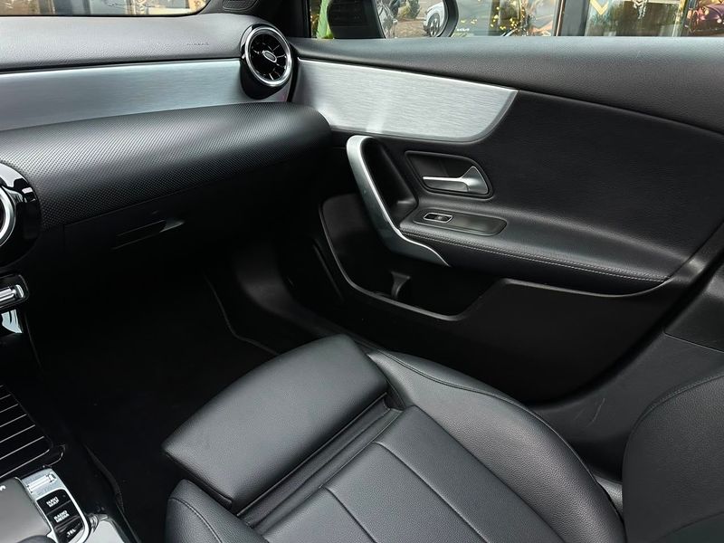 Mercedes-Benz A 200 A 1.3 TB Advance Aut. 2019/2020 CONCEPT MOTORS PASSO FUNDO / Carros no Vale
