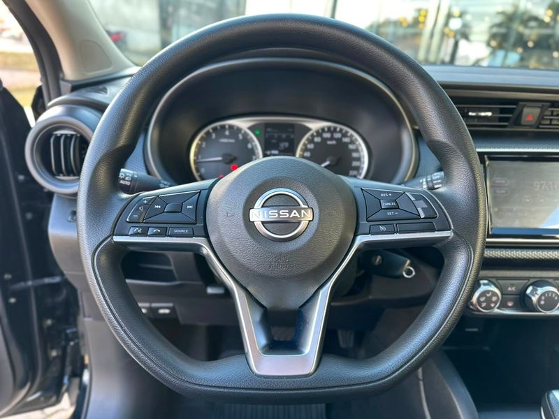Nissan Kicks Sense 1.6 16V Flex Aut. 2023/2024 CONCEPT MOTORS PASSO FUNDO / Carros no Vale