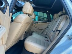 Porsche Macan 2.0 Turbo 2022/2023 CONCEPT MOTORS PASSO FUNDO / Carros no Vale
