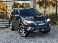 Toyota Hilux SW4 SRV 4×2 2.7 Flex 16V Aut. 2018/2019 CONCEPT MOTORS PASSO FUNDO / Carros no Vale