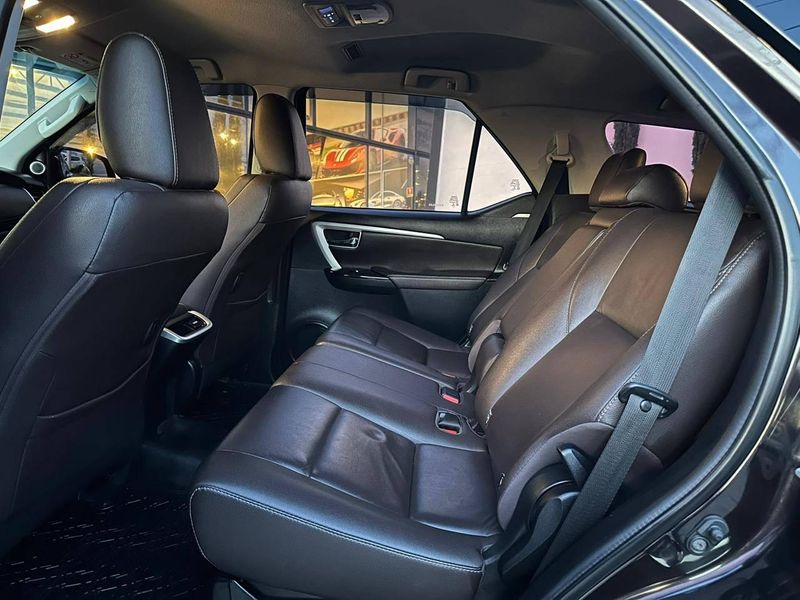 Toyota Hilux SW4 SRV 4×2 2.7 Flex 16V Aut. 2018/2019 CONCEPT MOTORS PASSO FUNDO / Carros no Vale Toyota Hilux SW4 SRV 4×2 2.7 Flex 16V Aut. 2018/2019 CONCEPT MOTORS PASSO FUNDO / Carros no Vale