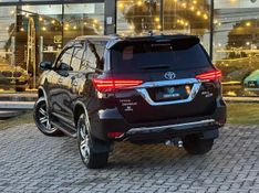 Toyota Hilux SW4 SRV 4×2 2.7 Flex 16V Aut. 2018/2019 CONCEPT MOTORS PASSO FUNDO / Carros no Vale