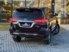 Toyota Hilux SW4 SRV 4×2 2.7 Flex 16V Aut. 2018/2019 CONCEPT MOTORS PASSO FUNDO / Carros no Vale