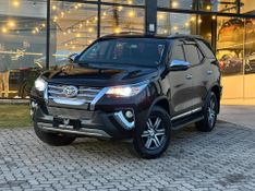 Toyota Hilux SW4 SRV 4×2 2.7 Flex 16V Aut. 2018/2019 CONCEPT MOTORS PASSO FUNDO / Carros no Vale