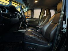 Toyota Hilux SW4 SRV 4×2 2.7 Flex 16V Aut. 2018/2019 CONCEPT MOTORS PASSO FUNDO / Carros no Vale