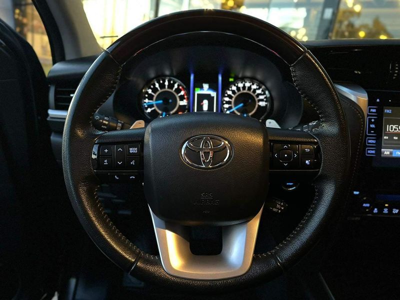 Toyota Hilux SW4 SRV 4×2 2.7 Flex 16V Aut. 2018/2019 CONCEPT MOTORS PASSO FUNDO / Carros no Vale Toyota Hilux SW4 SRV 4×2 2.7 Flex 16V Aut. 2018/2019 CONCEPT MOTORS PASSO FUNDO / Carros no Vale