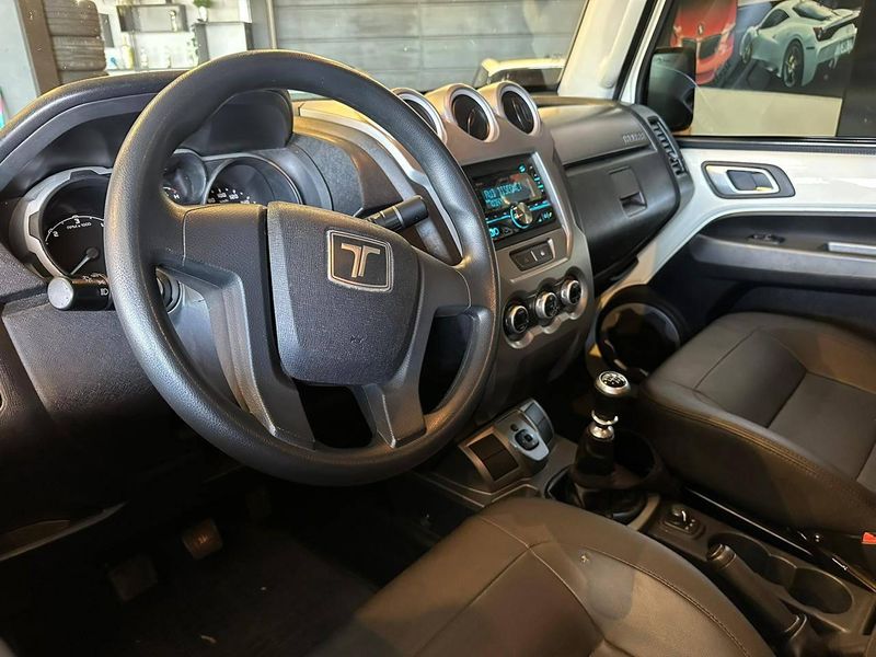 Troller T4 4×4 3.2 20V Tdi Cap RÃ­gida Diesel 2017/2017 CONCEPT MOTORS PASSO FUNDO / Carros no Vale
