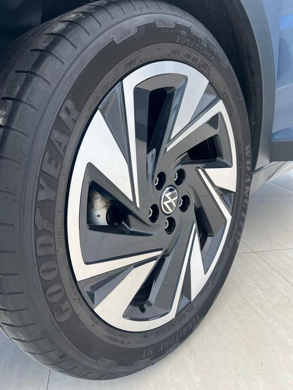Volkswagen Nivus Highline 1.0 200 TSI Flex Aut. 2025/2025 CONCEPT MOTORS PASSO FUNDO / Carros no Vale