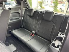 Volkswagen Tiguan Allspac R-Line 300 TSI 2.0 2024/2024 CONCEPT MOTORS PASSO FUNDO / Carros no Vale