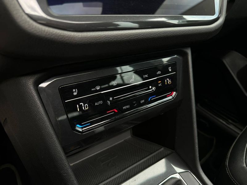 Volkswagen Tiguan Allspac R-Line 300 TSI 2.0 2024/2024 CONCEPT MOTORS PASSO FUNDO / Carros no Vale