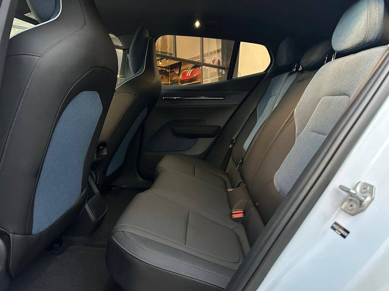Volvo EX30 E60 Core (ElÃ©trico) 2024/2024 CONCEPT MOTORS PASSO FUNDO / Carros no Vale