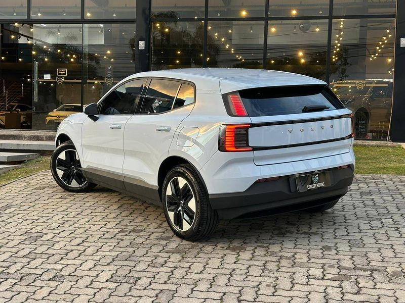Volvo EX30 E60 Core (ElÃ©trico) 2024/2024 CONCEPT MOTORS PASSO FUNDO / Carros no Vale