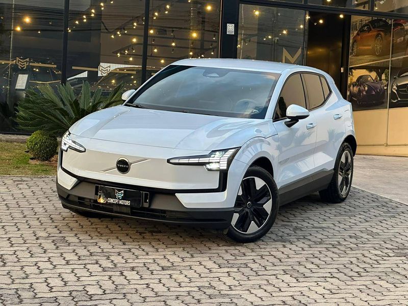 Volvo EX30 E60 Core (ElÃ©trico) 2024/2024 CONCEPT MOTORS PASSO FUNDO / Carros no Vale