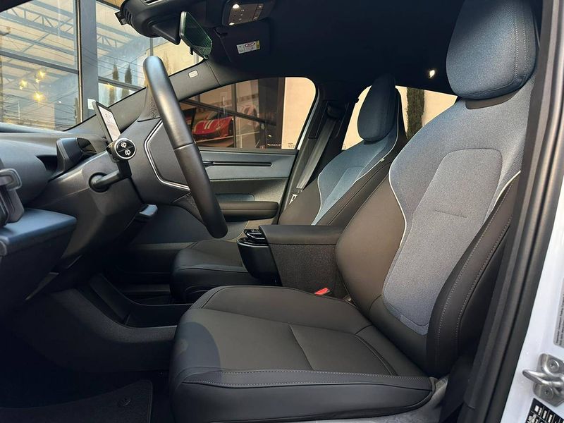 Volvo EX30 E60 Core (ElÃ©trico) 2024/2024 CONCEPT MOTORS PASSO FUNDO / Carros no Vale