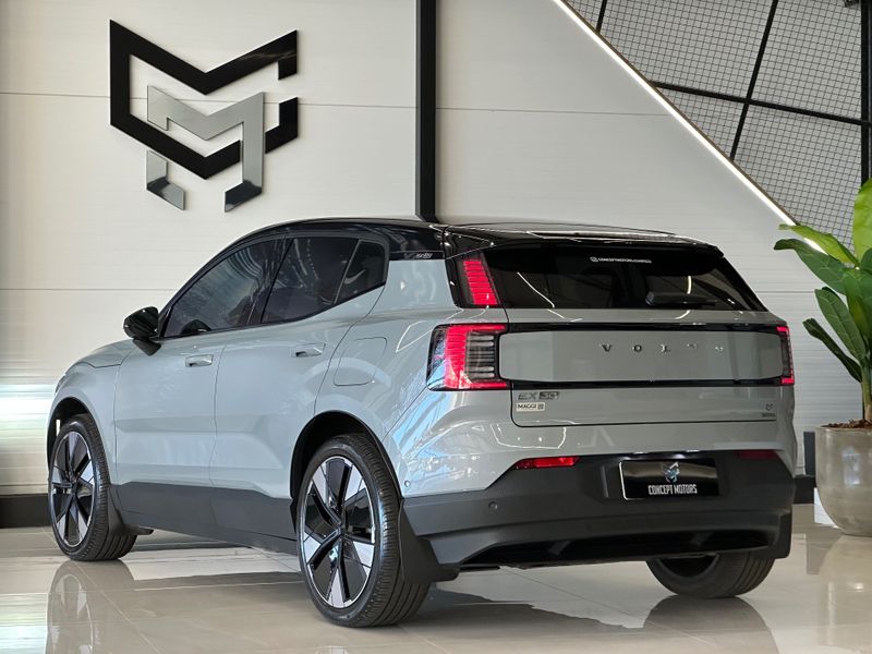 Volvo EX30 E60 Ultra (ElÃ©trico) 2025/2025 CONCEPT MOTORS PASSO FUNDO / Carros no Vale
