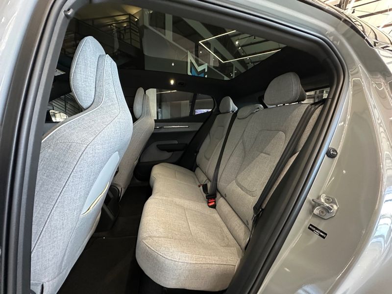 Volvo EX30 E60 Ultra (ElÃ©trico) 2025/2025 CONCEPT MOTORS PASSO FUNDO / Carros no Vale
