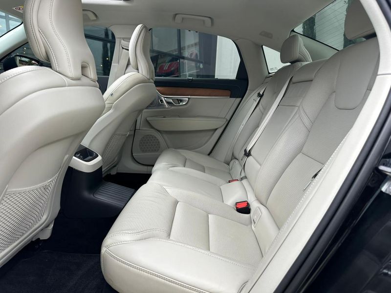 Volvo S90 T-8 INSCRIPT 2.0 AWD (HÃbrido) 2019/2020 CONCEPT MOTORS PASSO FUNDO / Carros no Vale Volvo S90 T-8 INSCRIPT 2.0 AWD (HÃbrido) 2019/2020 CONCEPT MOTORS PASSO FUNDO / Carros no Vale
