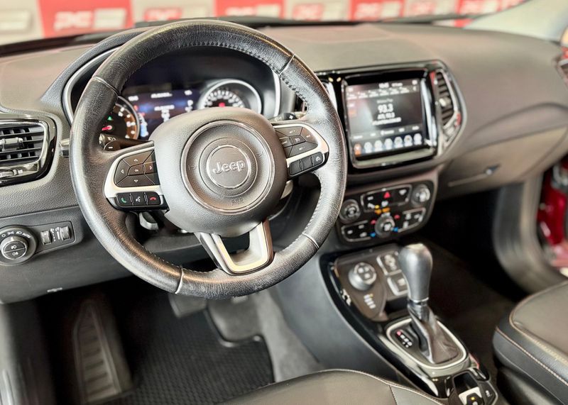 Jeep COMPASS LIMITED 2.0 4×4 16V 2019/2019 PC VEÍCULOS SANTA CRUZ DO SUL / Carros no Vale Jeep COMPASS LIMITED 2.0 4×4 16V 2019/2019 PC VEÍCULOS SANTA CRUZ DO SUL / Carros no Vale