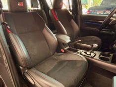 Toyota Hilux CD GR-S 4×4 2.8 TDI Dies 2024/2024 PC VEÍCULOS SANTA CRUZ DO SUL / Carros no Vale