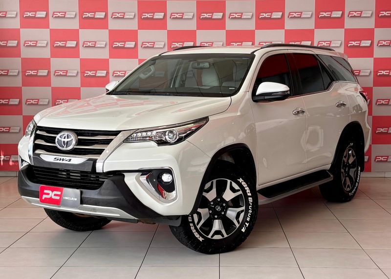Toyota Hilux SW4 SRX Diamo 4×4 2.8 TB Die 2018/2019 PC VEÍCULOS SANTA CRUZ DO SUL / Carros no Vale Toyota Hilux SW4 SRX Diamo 4×4 2.8 TB Die 2018/2019 PC VEÍCULOS SANTA CRUZ DO SUL / Carros no Vale