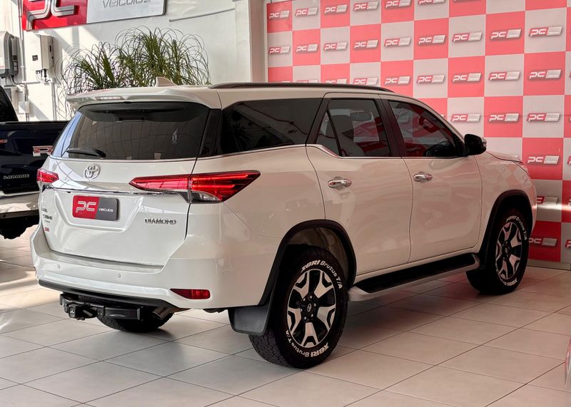 Toyota Hilux SW4 SRX Diamo 4×4 2.8 TB Die 2018/2019 PC VEÍCULOS SANTA CRUZ DO SUL / Carros no Vale Toyota Hilux SW4 SRX Diamo 4×4 2.8 TB Die 2018/2019 PC VEÍCULOS SANTA CRUZ DO SUL / Carros no Vale