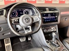 VOLKSWAGEN TIGUAN Allspac R-Line 350 TSI 2.0 4×4 2018/2018 PC VEÍCULOS SANTA CRUZ DO SUL / Carros no Vale