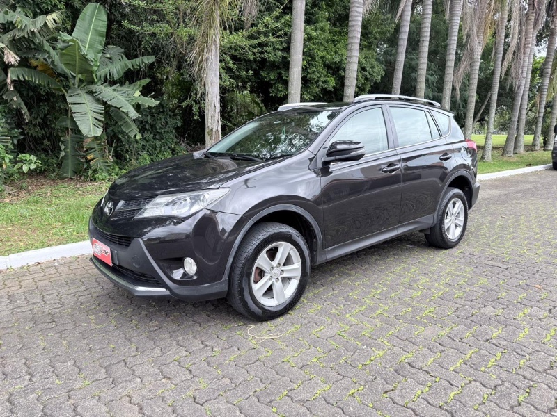 TOYOTA RAV-4 2.0 2014/2014 ELY AUTOMÓVEIS LAJEADO / Carros no Vale TOYOTA RAV-4 2.0 2014/2014 ELY AUTOMÓVEIS LAJEADO / Carros no Vale