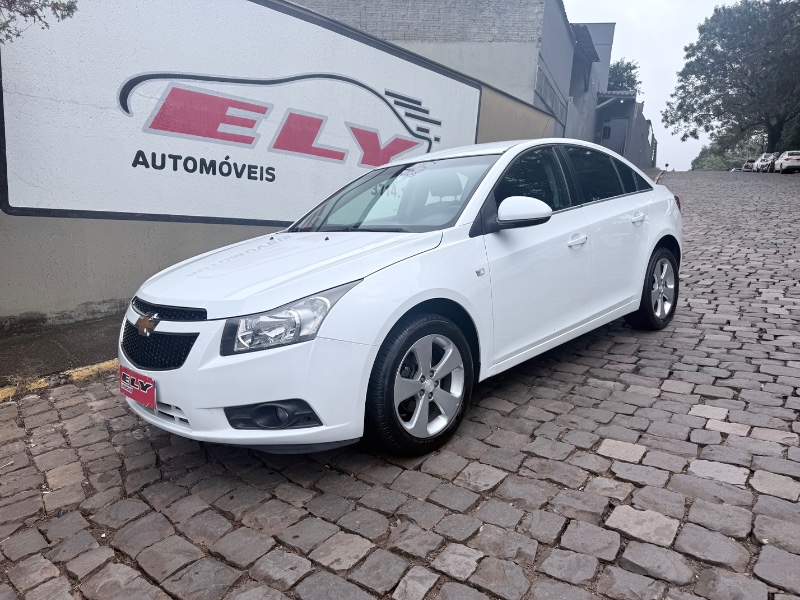 CHEVROLET CRUZE LT 1.8 16V FLEXPOWER 4P AUT. 2013/2013 ELY AUTOMÓVEIS LAJEADO / Carros no Vale