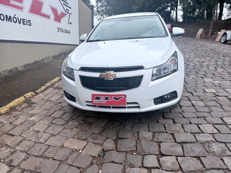 CHEVROLET CRUZE LT 1.8 16V FLEXPOWER 4P AUT. 2013/2013 ELY AUTOMÓVEIS LAJEADO / Carros no Vale