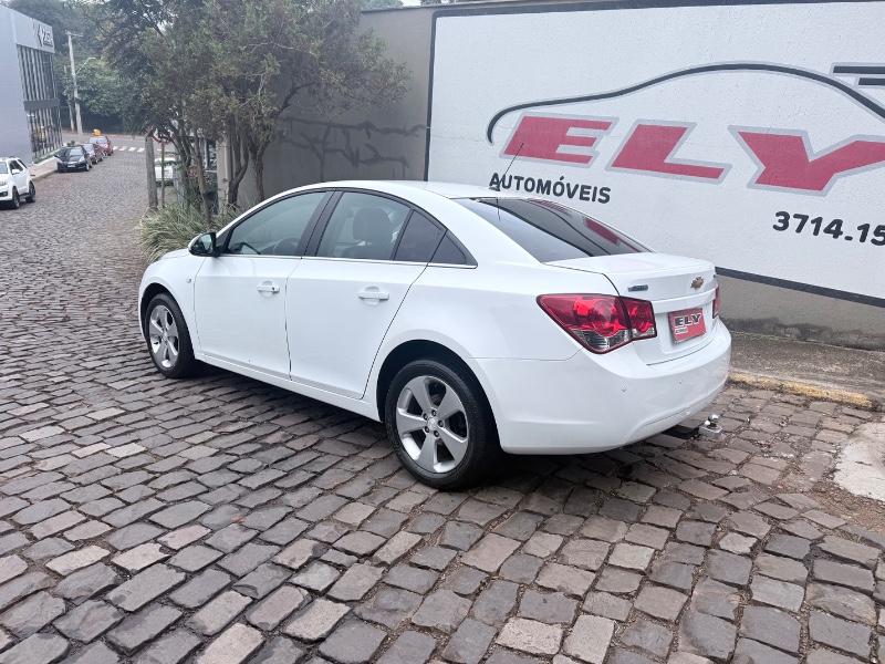 CHEVROLET CRUZE LT 1.8 16V FLEXPOWER 4P AUT. 2013/2013 ELY AUTOMÓVEIS LAJEADO / Carros no Vale
