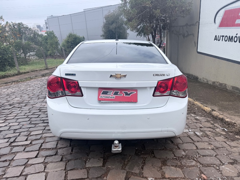 CHEVROLET CRUZE LT 1.8 16V FLEXPOWER 4P AUT. 2013/2013 ELY AUTOMÓVEIS LAJEADO / Carros no Vale