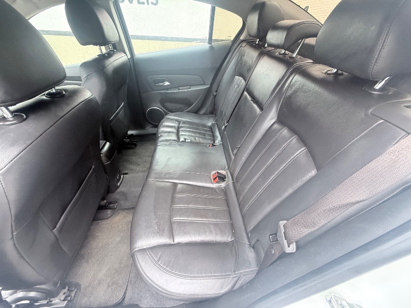 CHEVROLET CRUZE LT 1.8 16V FLEXPOWER 4P AUT. 2013/2013 ELY AUTOMÓVEIS LAJEADO / Carros no Vale