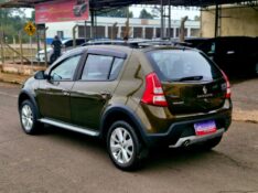 RENAULT SANDERO 1.6 STEPWAY 8V 2014/2014 CRUZEIRO MULTIMARCAS CRUZEIRO DO SUL / Carros no Vale