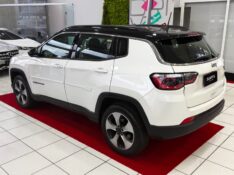 JEEP COMPASS 2.0 16V FLEX LONGITUDE AUTOMÁTICO 2017/2018 DUARTE VEÍCULOS PORTO ALEGRE / Carros no Vale