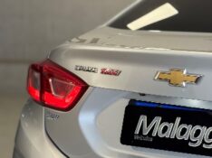 CHEVROLET CRUZE 1.4 LT TURBO 2017/2018 MALAGGI VEÍCULOS ENCANTADO / Carros no Vale