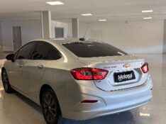 CHEVROLET CRUZE 1.4 LT TURBO 2017/2018 MALAGGI VEÍCULOS ENCANTADO / Carros no Vale