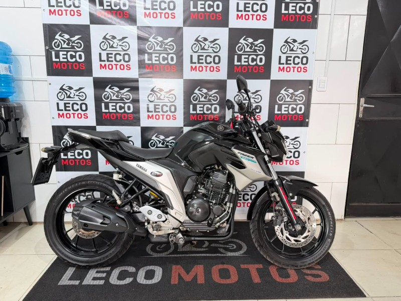 YAMAHA FZ25 FAZER ABS 2020/2020 LECO MOTOS VENÂNCIO AIRES / Carros no Vale