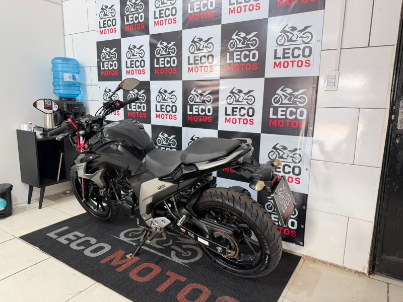 YAMAHA FZ25 FAZER ABS 2020/2020 LECO MOTOS VENÂNCIO AIRES / Carros no Vale