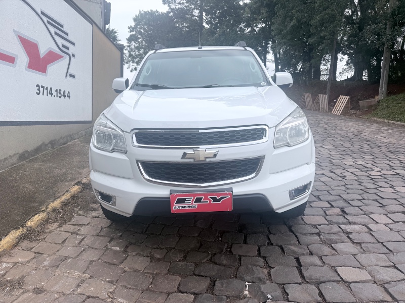 CHEVROLET S10 2.5 4X4 2015/2015 ELY AUTOMÓVEIS LAJEADO / Carros no Vale