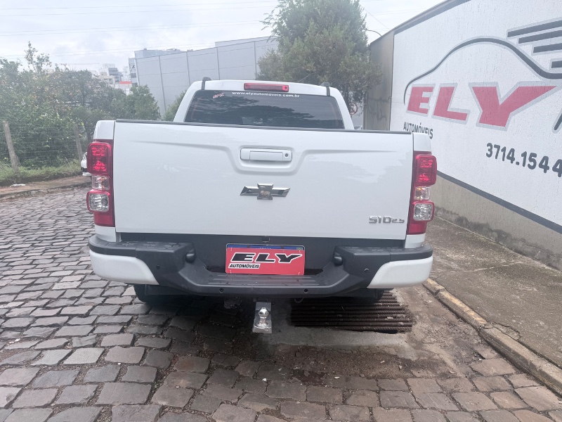 CHEVROLET S10 2.5 4X4 2015/2015 ELY AUTOMÓVEIS LAJEADO / Carros no Vale