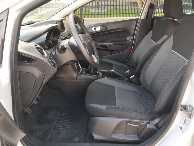 FORD FIESTA SEL 1.6 16V FLEX MEC. 5P 2019/2019 LS MULTIMARCAS VENÂNCIO AIRES / Carros no Vale