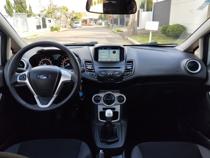FORD FIESTA SEL 1.6 16V FLEX MEC. 5P 2019/2019 LS MULTIMARCAS VENÂNCIO AIRES / Carros no Vale