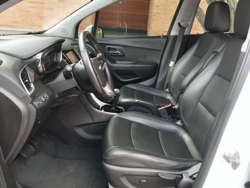 CHEVROLET TRACKER PREMIER 1.4 TURBO 16V FLEX AUT 2018/2018 LS MULTIMARCAS VENÂNCIO AIRES / Carros no Vale