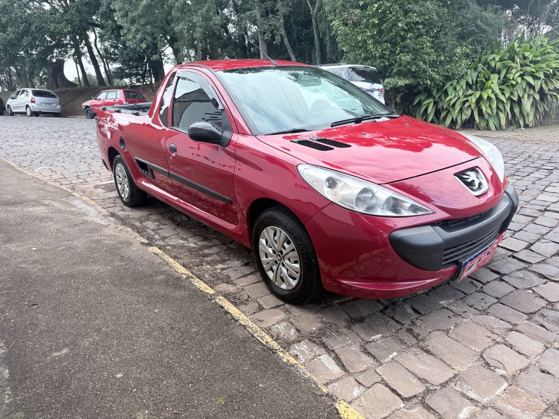 PEUGEOT HOGGAR 1.4 X-LINE 8V 2012/2012 ELY AUTOMÓVEIS LAJEADO / Carros no Vale
