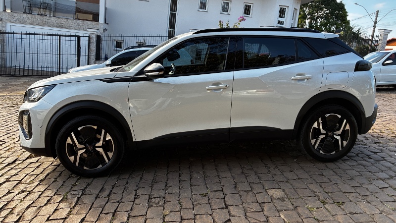 PEUGEOT 2008 1.0 ACTIVE 12V 2024/2025 COMPLETO VEÍCULOS GUAPORÉ / Carros no Vale